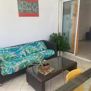  Appartement Location Fun Sous Les Gommiers Martinique